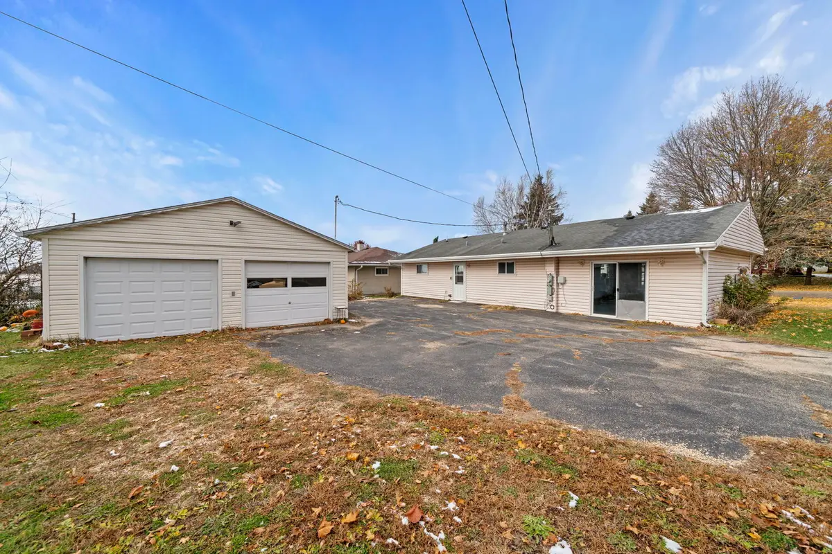 601 W 1st Street, Mount Morris, IL 61054 - Image #1