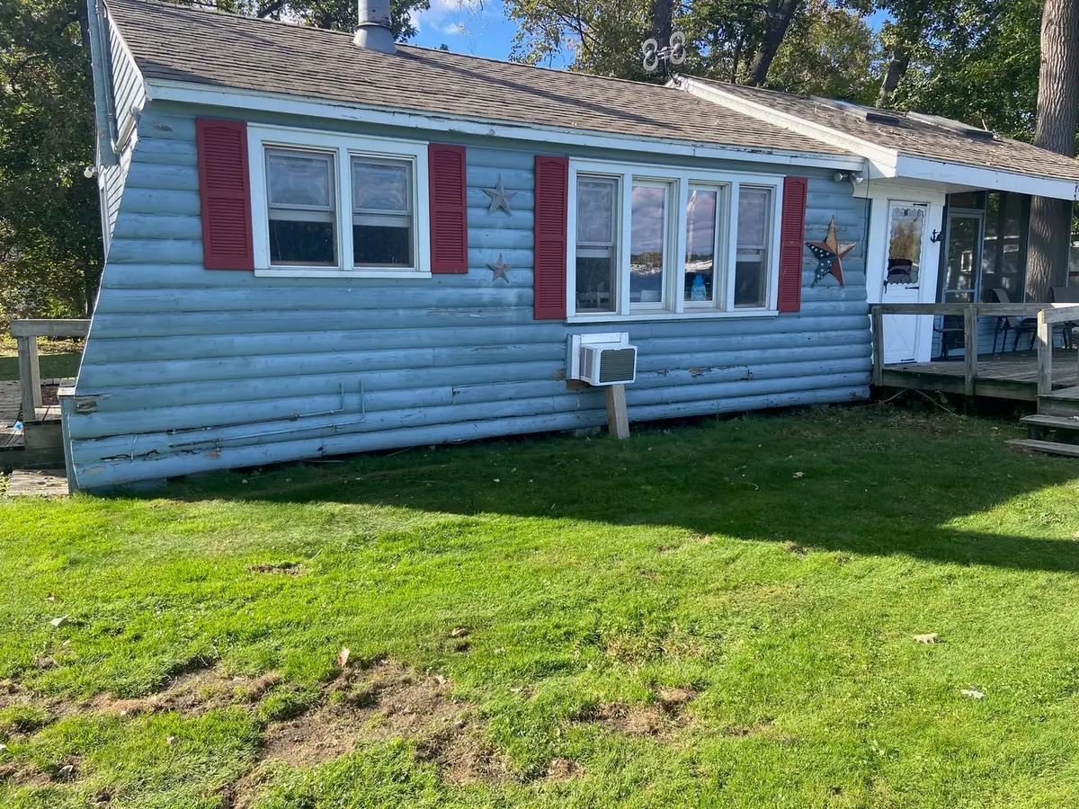 35769 Cedar Is, Fox Lake, IL 60020 - Image #1