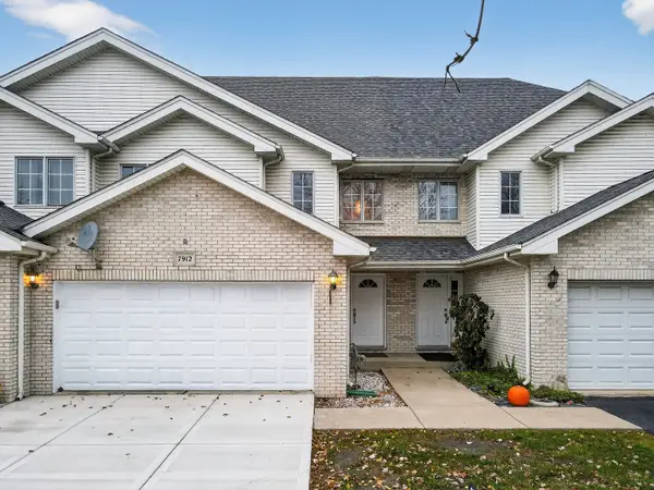 7912 W 105th Street, Palos Hills, IL 60465