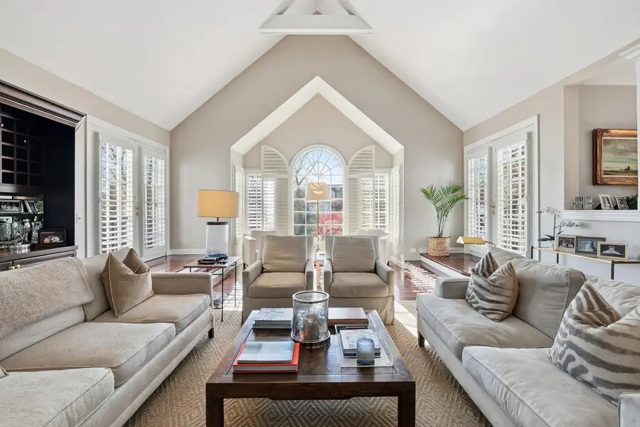 1835 W North Pond Lane, Lake Forest, IL 60045 - Image #2