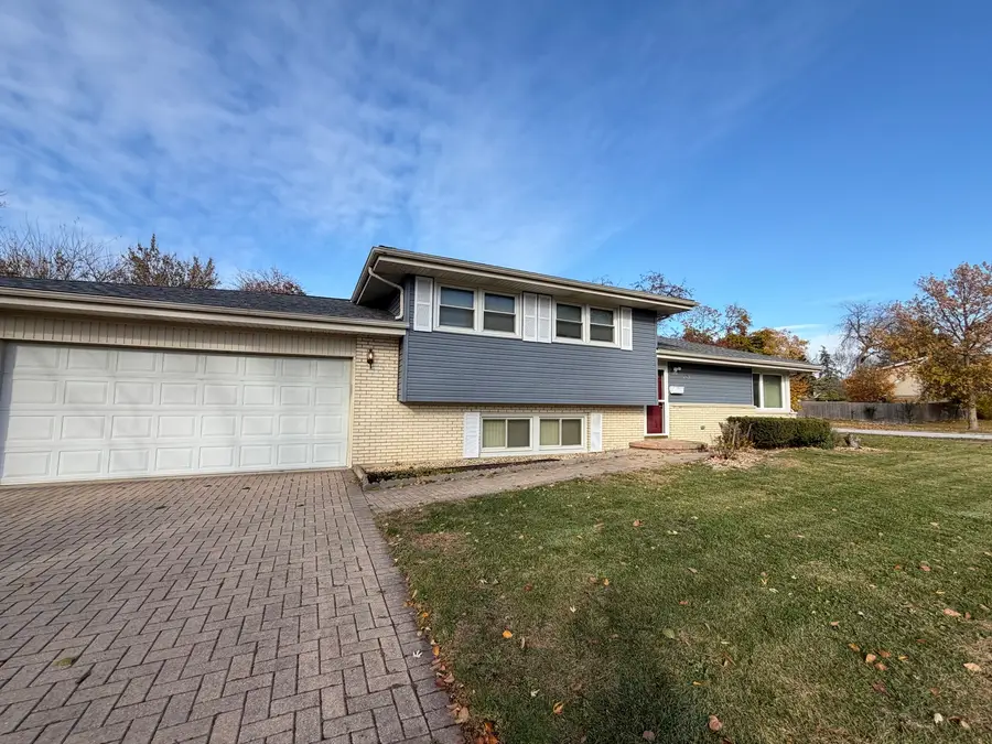 701 Terry Drive, Joliet, IL 60435 - Image #2