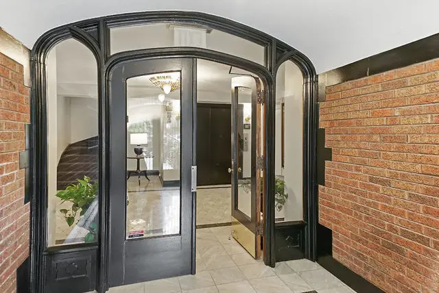 500 W Barry Avenue #2E, Chicago, IL 60657 - Image #3