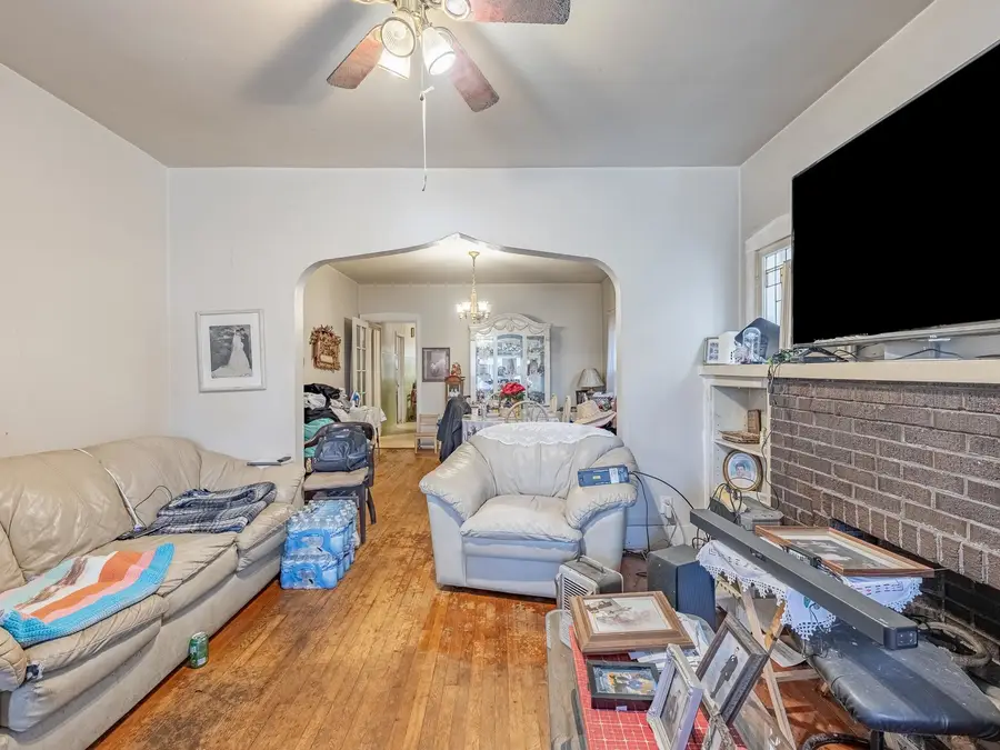 1824 S Austin Boulevard, Cicero, IL 60804 - Image #2