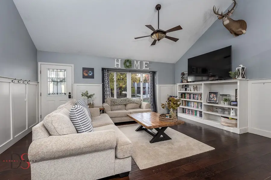 326 S Market Street, Seneca, IL 61360 - Image #3