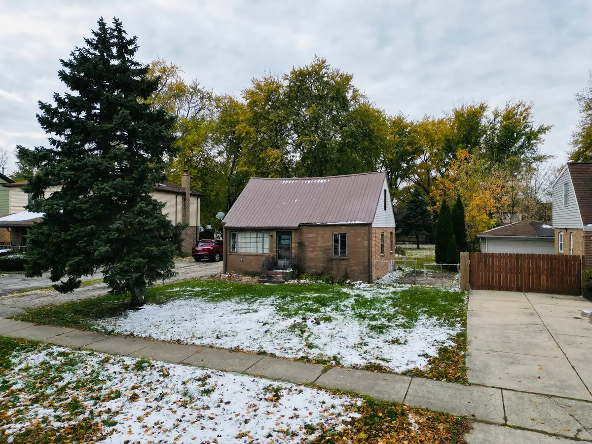 9316 Sayre Avenue, Oak Lawn, IL 60453 - Image #1