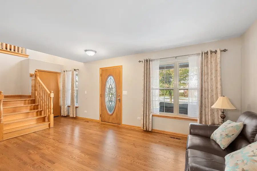 902 Cheyenne Lane, New Lenox, IL 60451 - Image #2