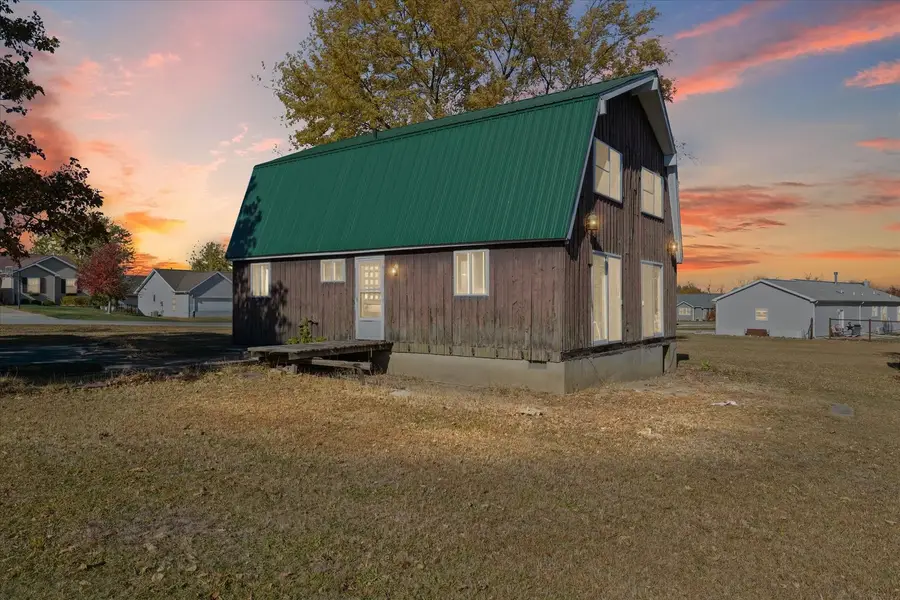 144 Pawnee Drive, Loda, IL 60948 - Image #2