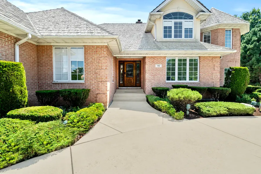 911 Red Fox Lane, Oak Brook, IL 60523 - Image #3