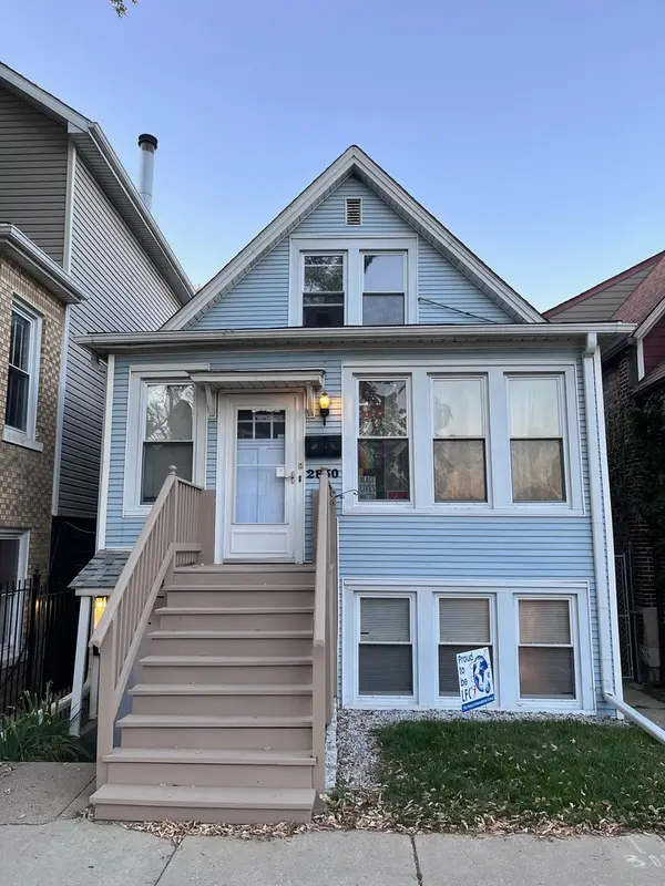 Address Withheld By Seller, Chicago, IL 60618