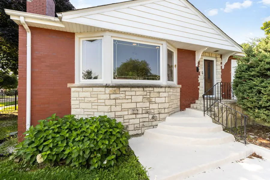 9400 S Calumet Avenue, Chicago, IL 60619 - Image #2