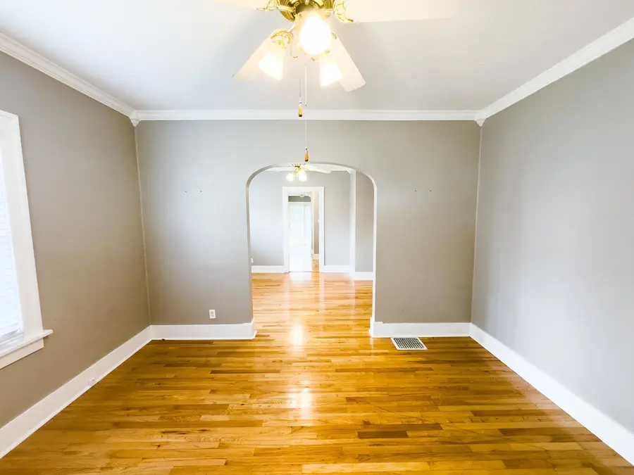 216 W Cleary Street, Pontiac, IL 61764 - Image #2