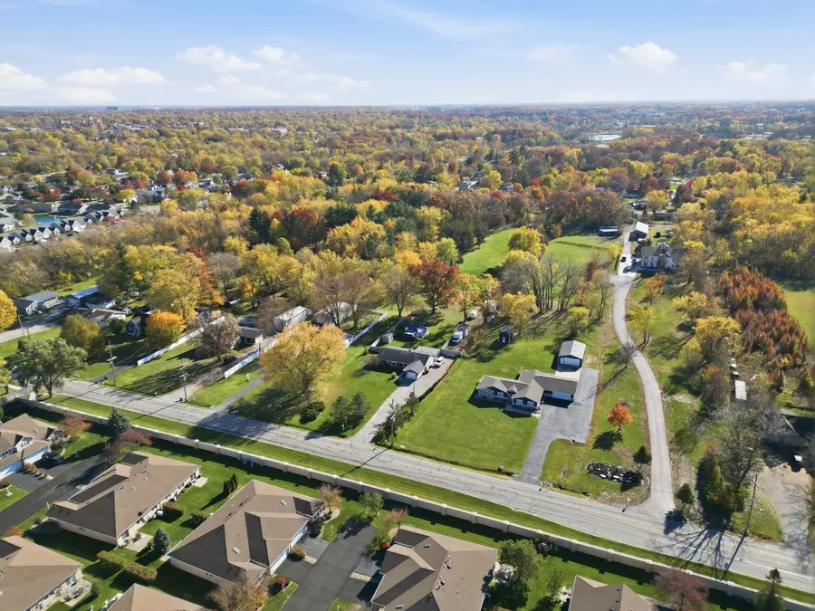 3725 W 105th Avenue, Crown Point, IN 46307 - Image #2