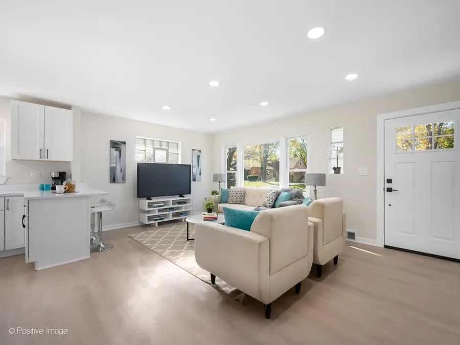 329 High Ridge Road, Hillside, IL 60162 - Image #3