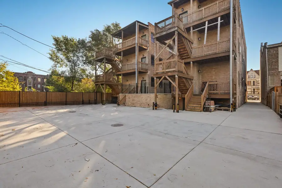 442 E 48th Street #2E, Chicago, IL 60615 - Image #2