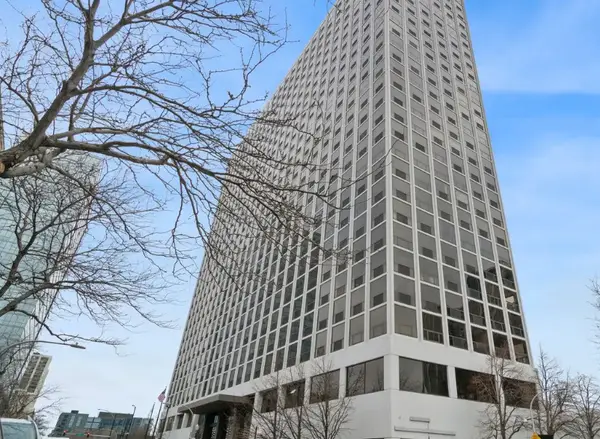 4343 N Clarendon Avenue #402, Chicago, IL 60613