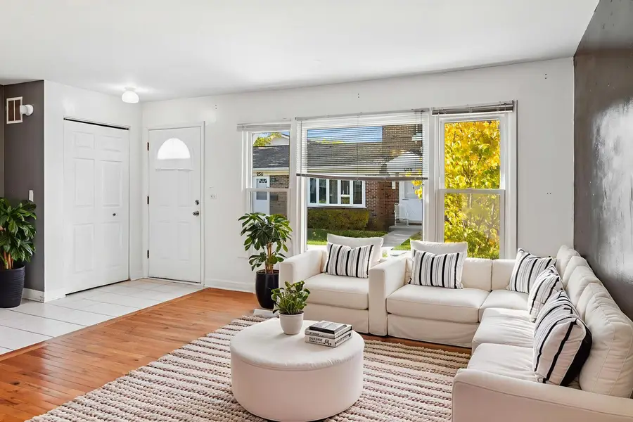 257 Bay Street, Wood Dale, IL 60191 - Image #3