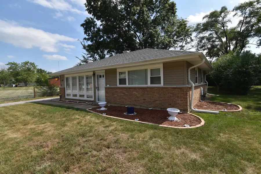 317 Mohawk Street, Park Forest, IL 60466 - Image #3