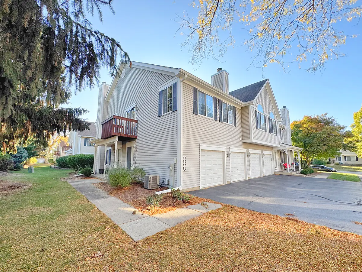 1236 Sandhurst Lane #1236, South Elgin, IL 60177 - Image #1