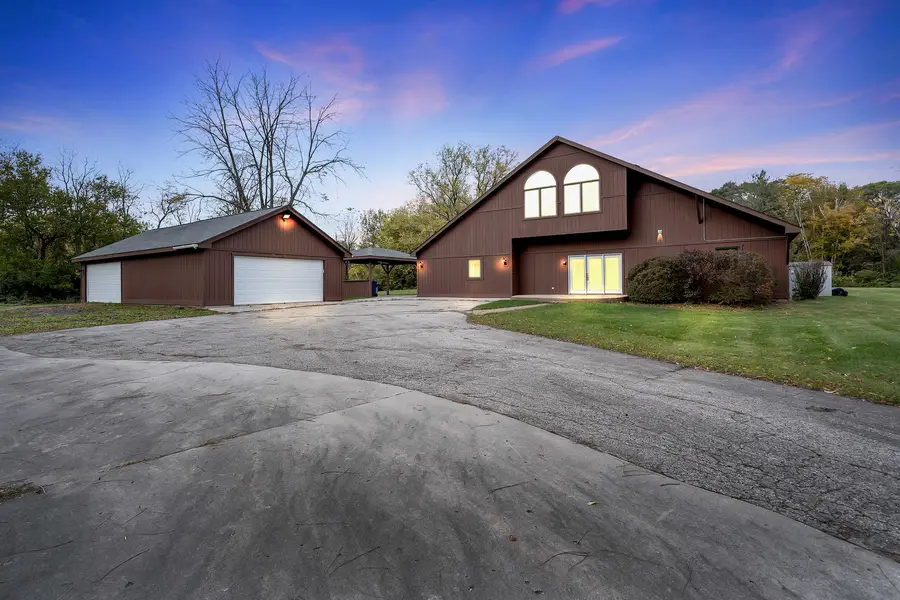 27514 N Forest Garden Road, Wauconda, IL 60084 - Image #2
