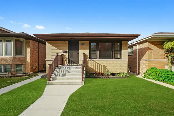 5428 S Laramie Avenue, Chicago, IL 60638