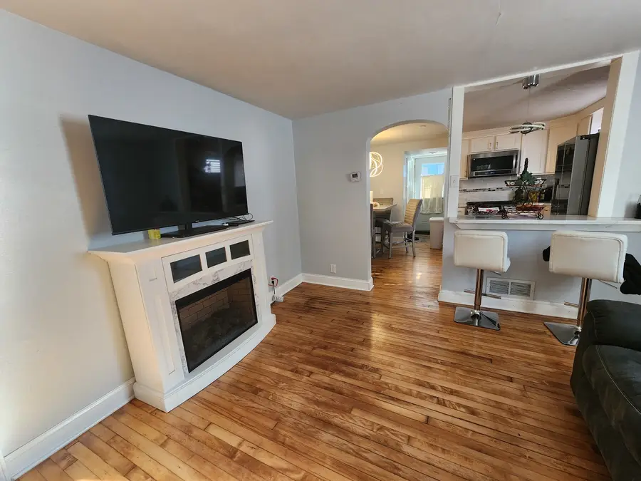 112 Anderson Avenue, Joliet, IL 60433 - Image #2