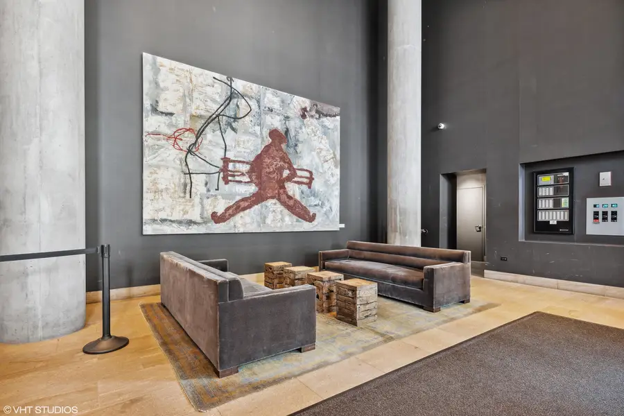 860 W Blackhawk Street #204, Chicago, IL 60642 - Image #2