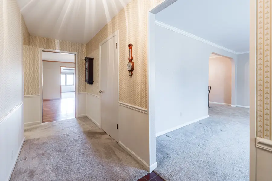 1531 Mayflower Drive, Dekalb, IL 60115 - Image #3