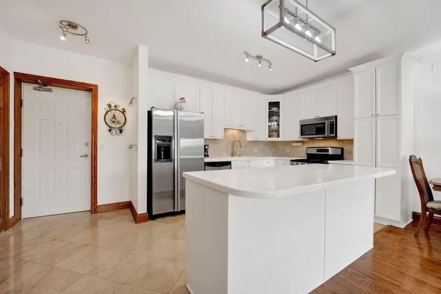 145 S York Street #322, Elmhurst, IL 60126 - Image #3