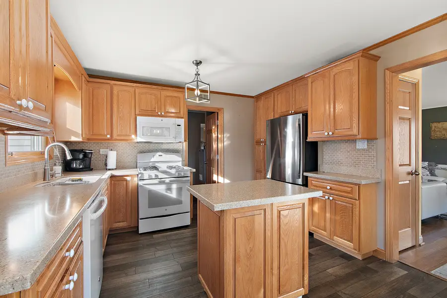 10736 Moody Avenue, Chicago Ridge, IL 60415 - Image #3