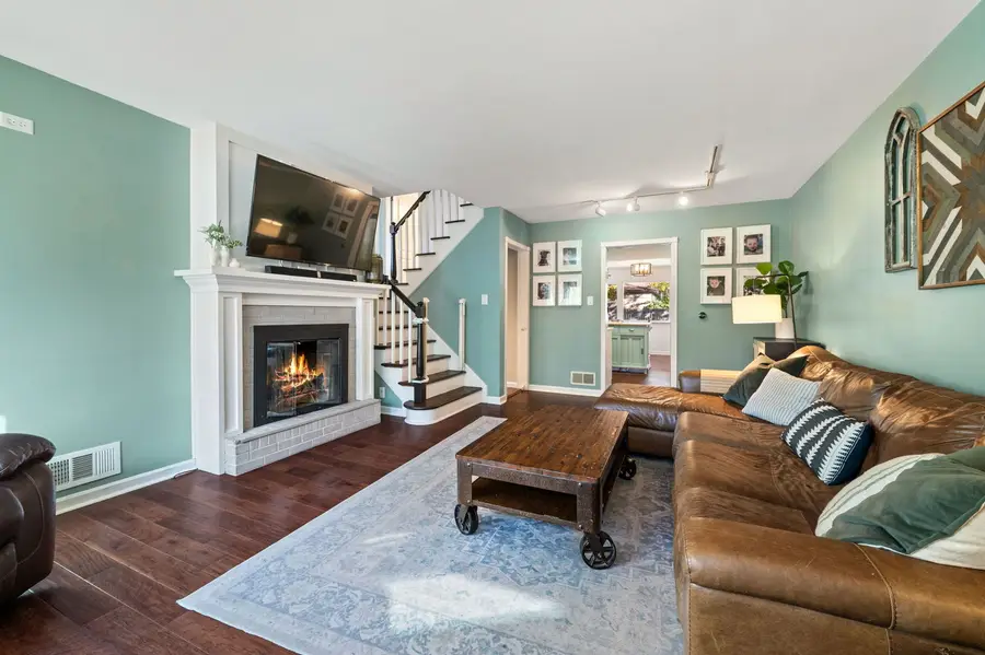 349 S Edgewood Avenue, Lombard, IL 60148 - Image #3