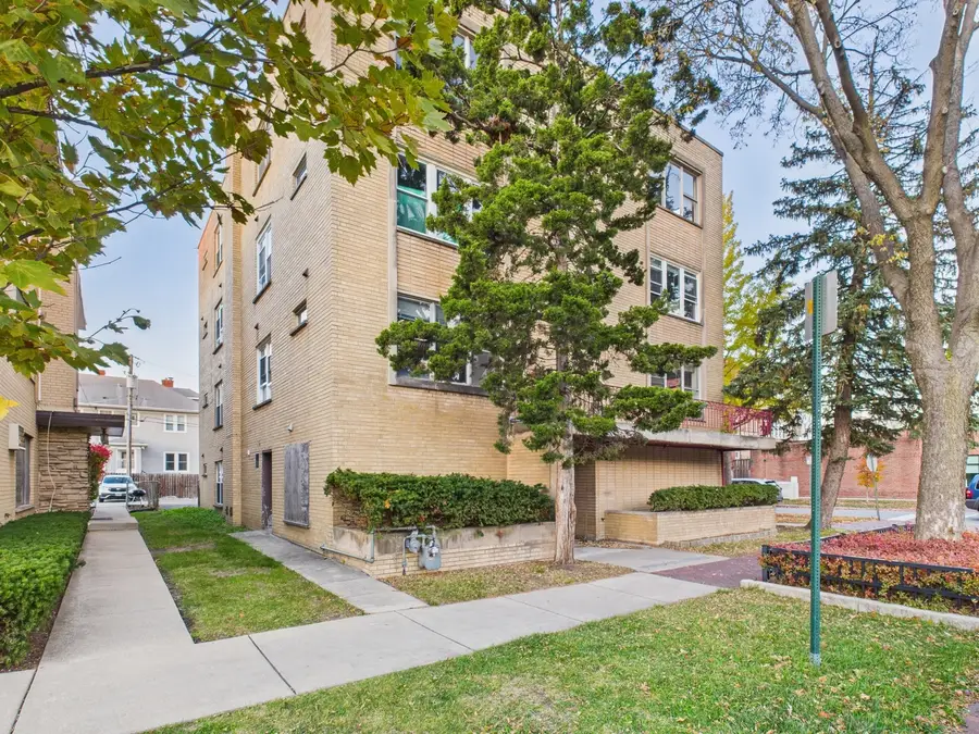 300 Chicago Avenue #4N, Oak Park, IL 60302 - Image #3