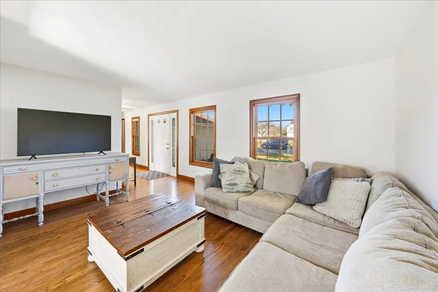 41 Whispering Drive, Streamwood, IL 60107 - Image #3