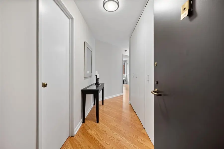 480 N Mcclurg Court #1219, Chicago, IL 60611 - Image #2