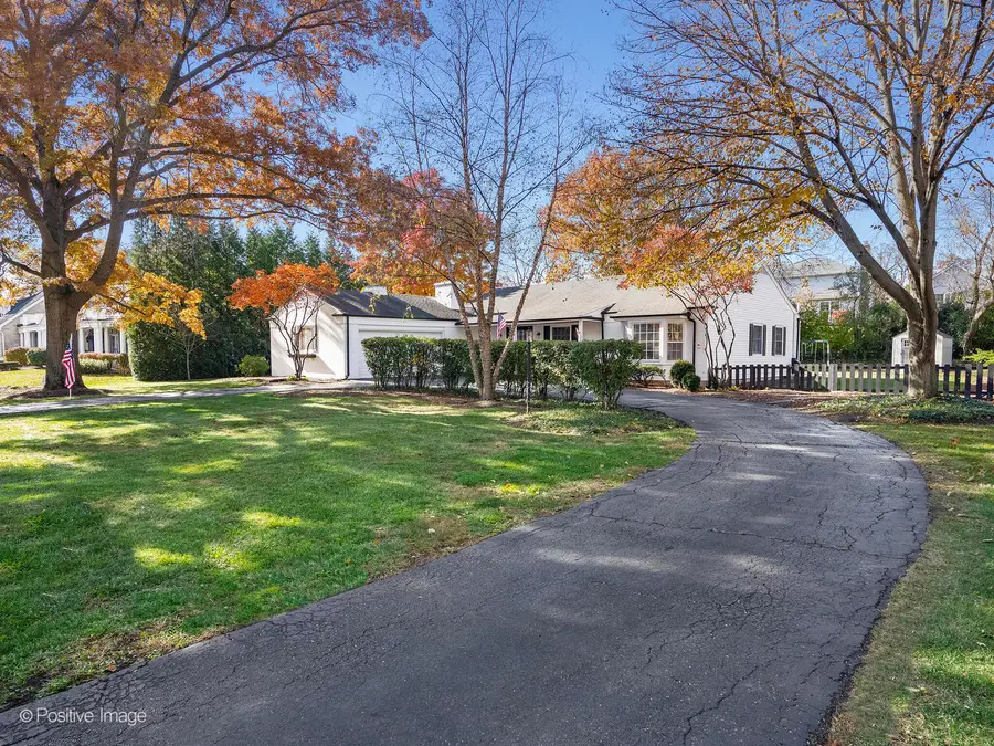 2S386 Seneca Drive, Wheaton, IL 60189 - Image #2