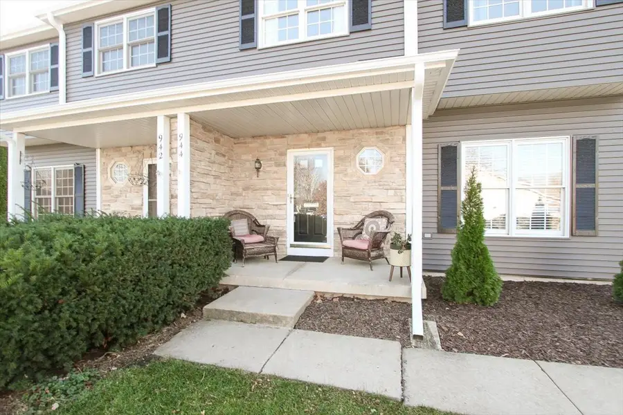 944 1st Street #944, Batavia, IL 60510 - Image #2
