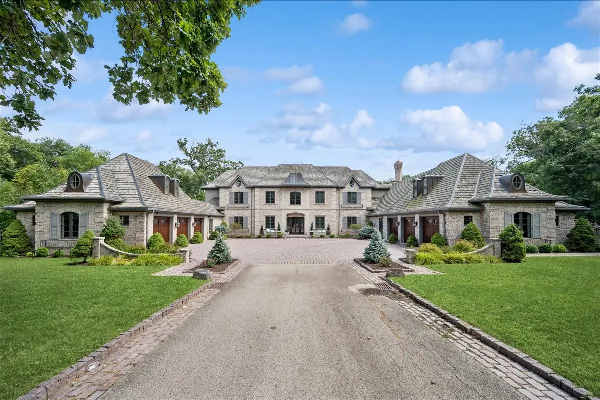 24 Bridlewood Road, Northbrook, IL 60062 - Image #1