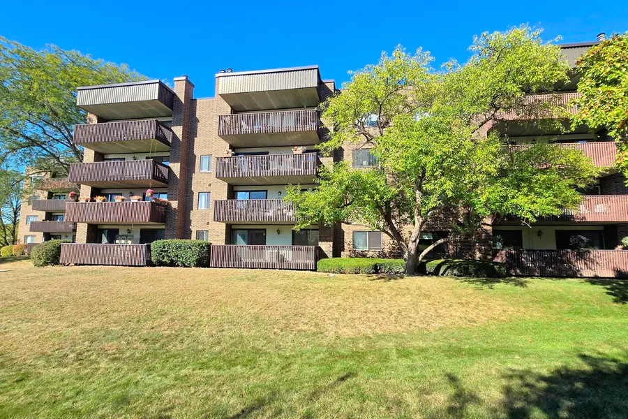 650 Whitney Court #108, Gurnee, IL 60031 - Image #2