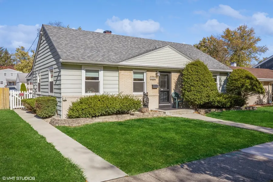 9542 Monroe Avenue, Brookfield, IL 60513 - Image #2