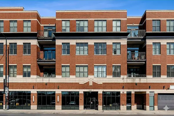 2472 W Foster Avenue #209, Chicago, IL 60625