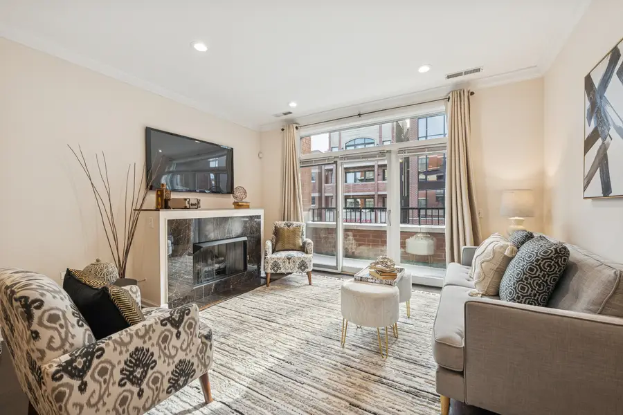 2472 W Foster Avenue #209, Chicago, IL 60625 - Image #3