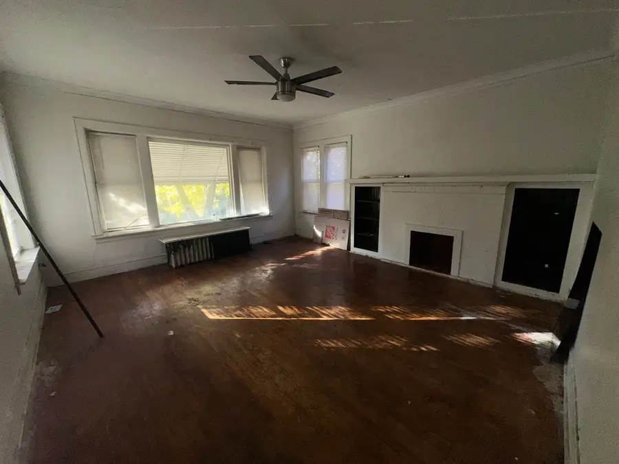 8039 S Ingleside Avenue, Chicago, IL 60619 - Image #2