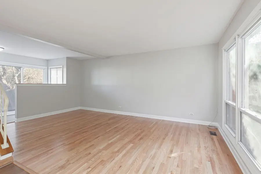 Address Withheld By Seller, Streamwood, IL 60107 - Image #2