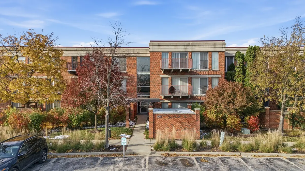 361 Kelburn Road #312, Deerfield, IL 60015 - Image #1