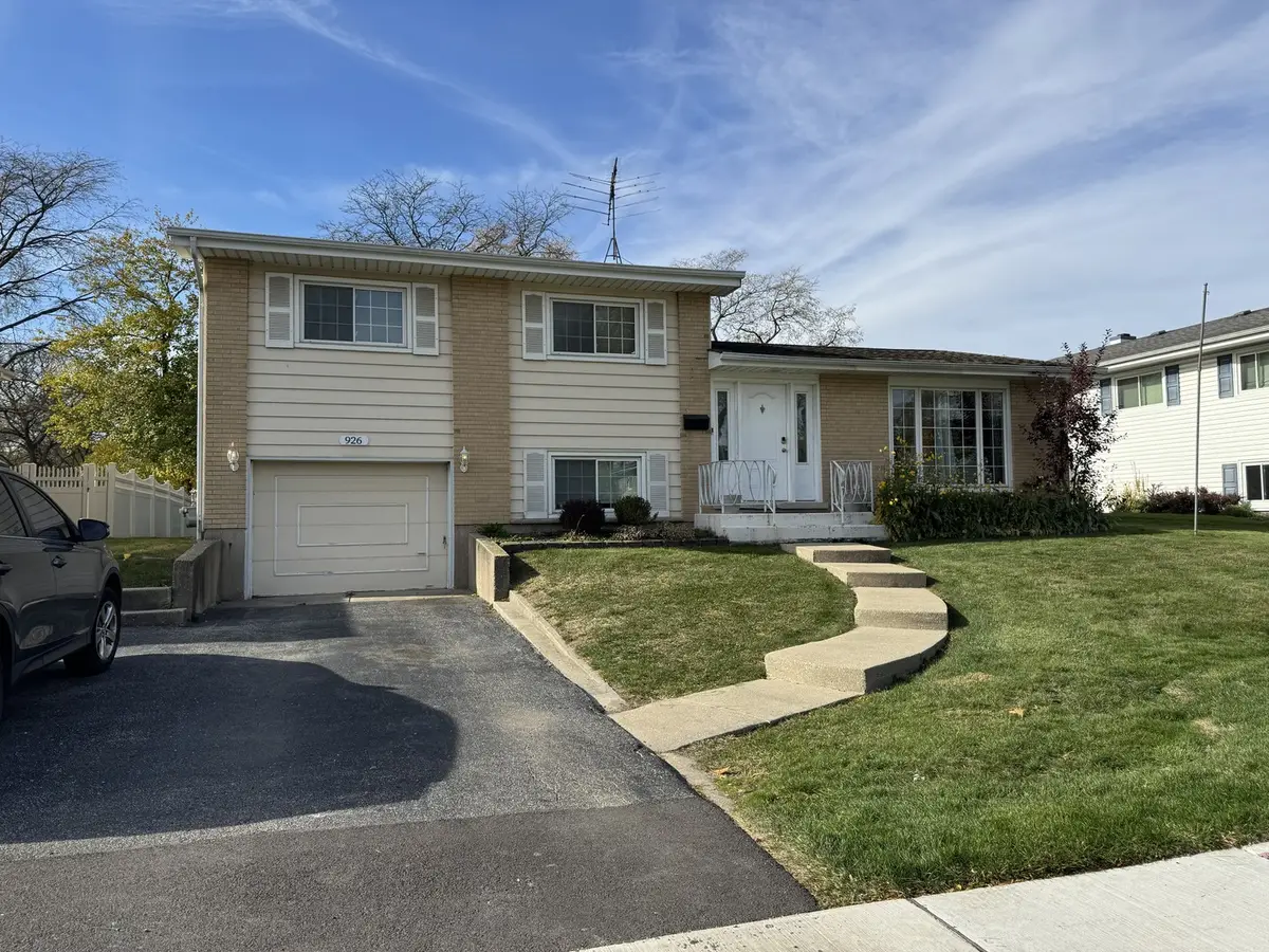 926 Cherry Lane, Lombard, IL 60148 - Image #1