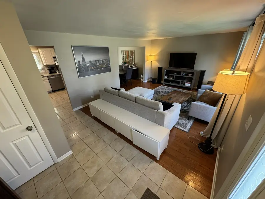 926 Cherry Lane, Lombard, IL 60148 - Image #2