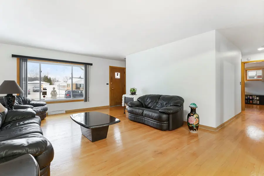 11129 Martindale Drive, Westchester, IL 60154 - Image #3