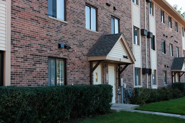 5 Echo Court #12, Vernon Hills, IL 60061