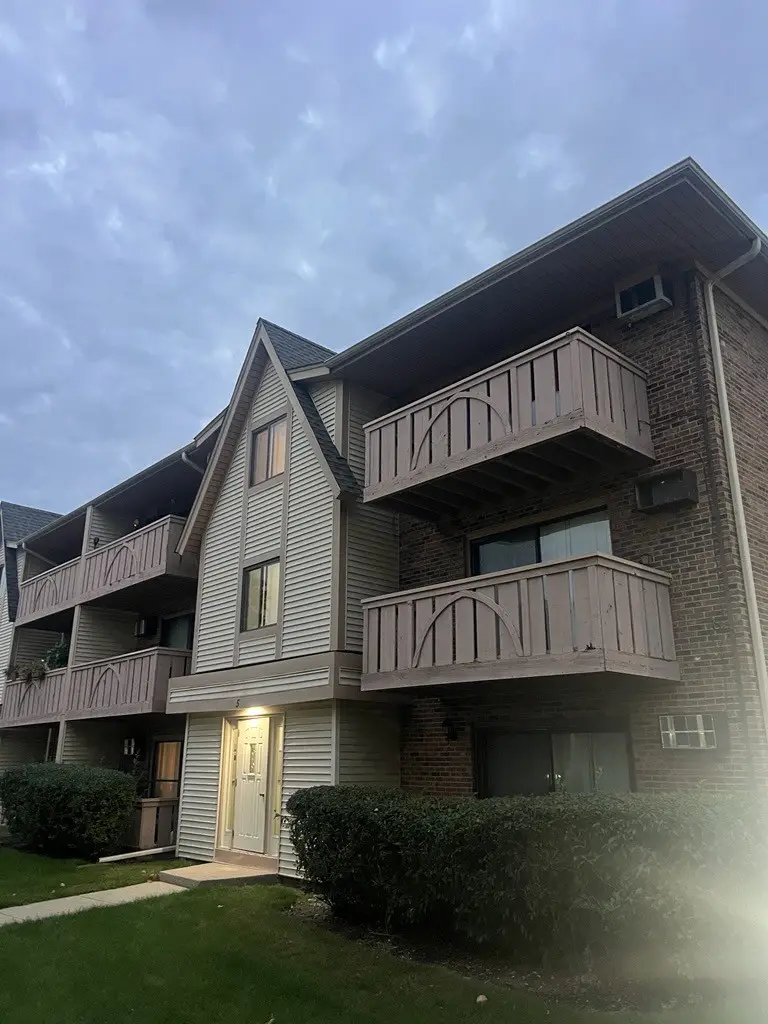 5 Echo Court #12, Vernon Hills, IL 60061 - Image #2