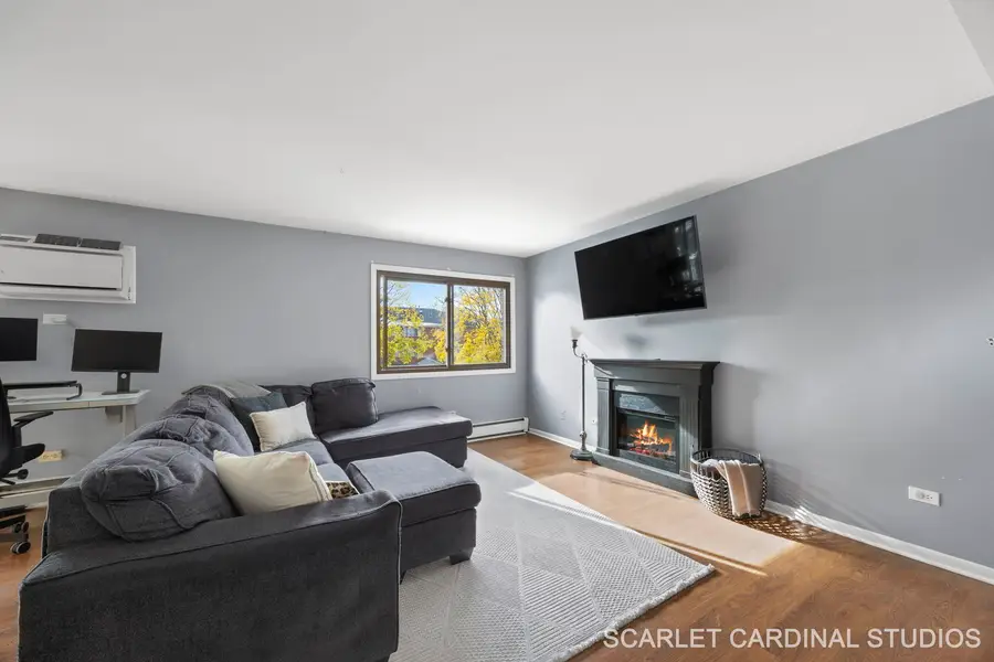 1240 S Lorraine Road #2b, Wheaton, IL 60189 - Image #3