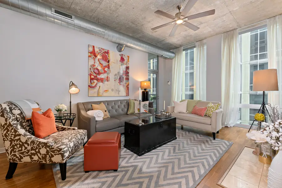 700 N Larrabee Street #1406, Chicago, IL 60654 - Image #2